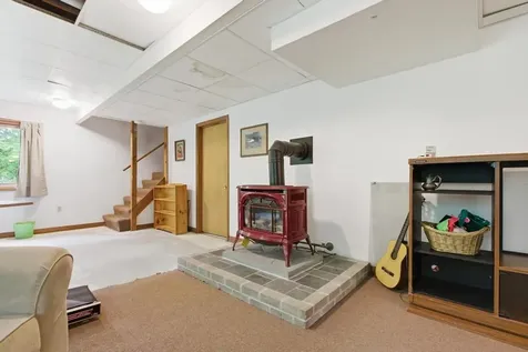 12 Poplar Drive Raymond NH 03077