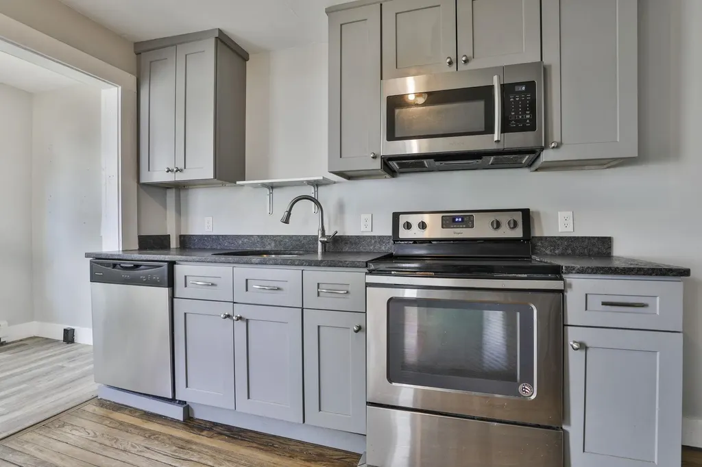 23-25 Beech Street Newport NH 03773