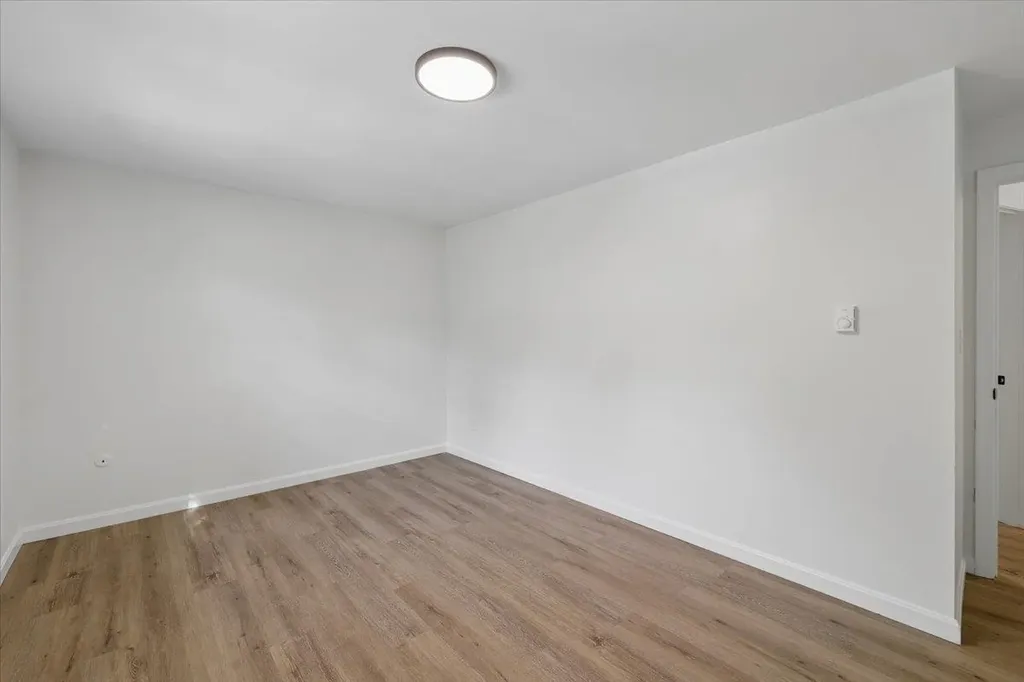 6 Colby Lane Pelham NH 03076