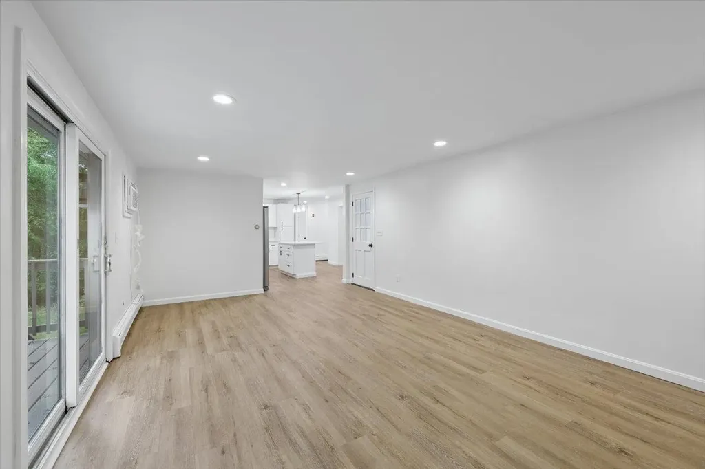 6 Colby Lane Pelham NH 03076