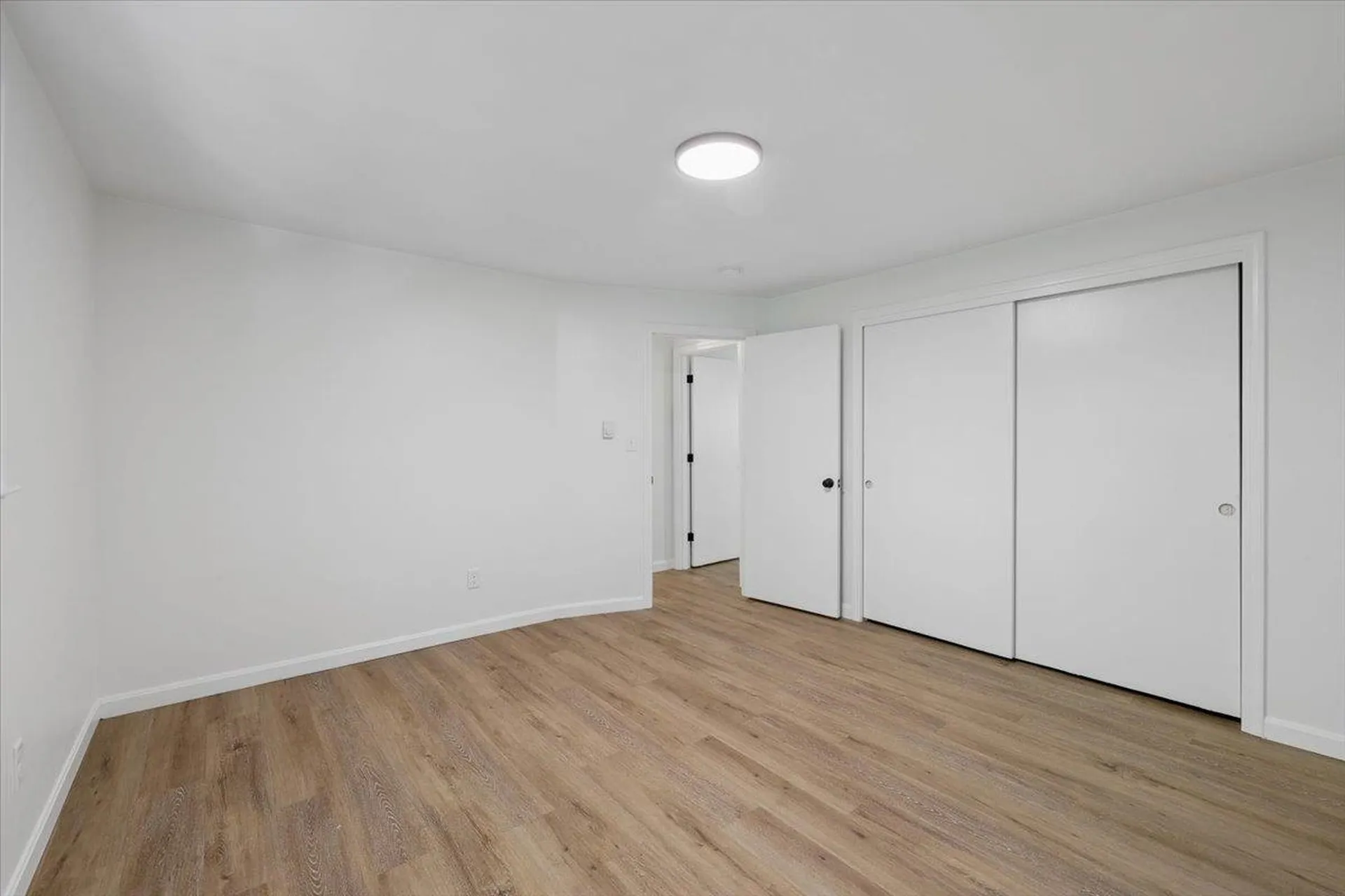 6 Colby Lane Pelham NH 03076