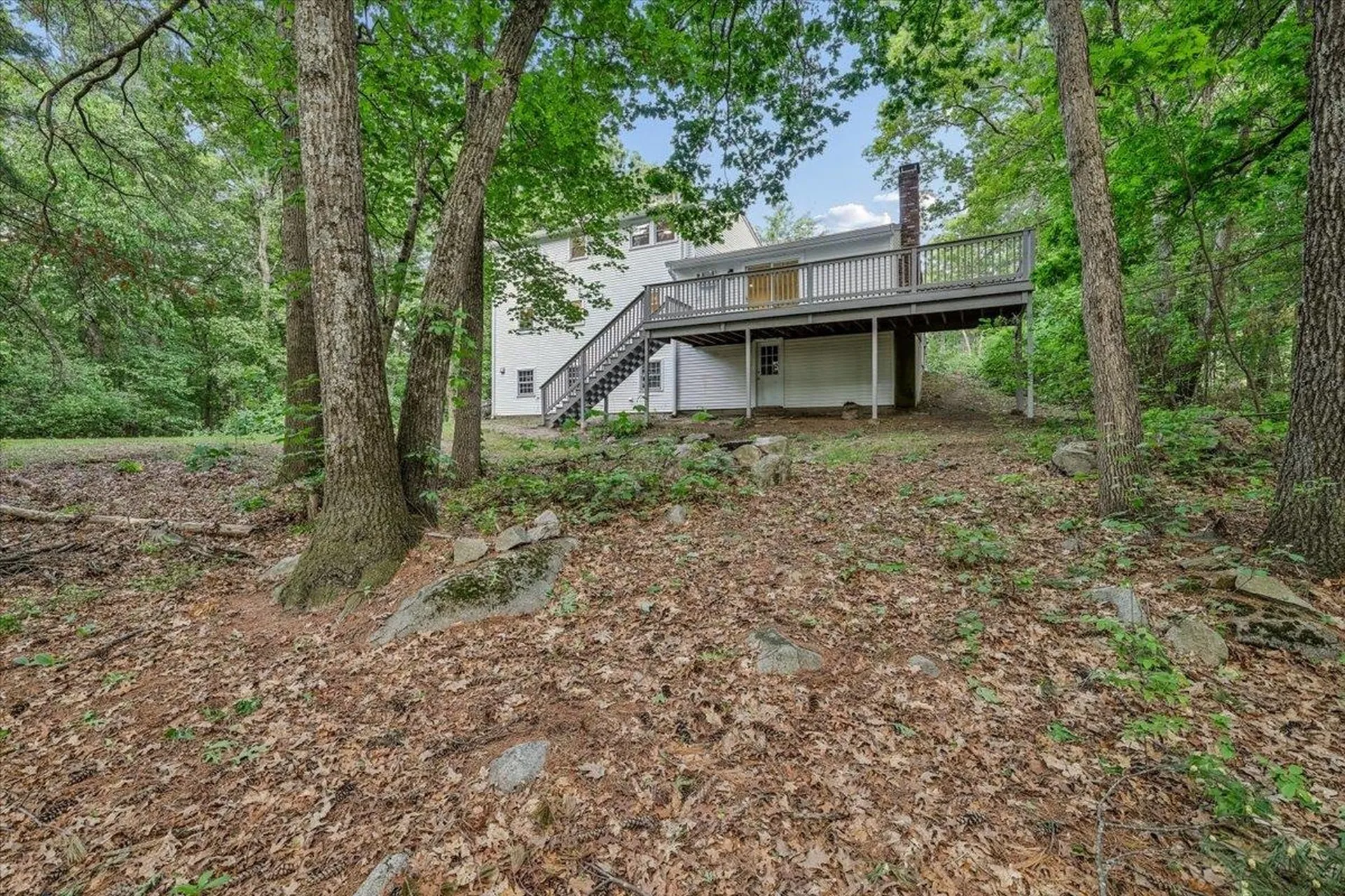 6 Colby Lane Pelham NH 03076