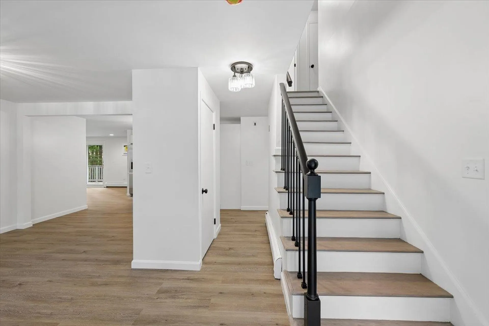 6 Colby Lane Pelham NH 03076