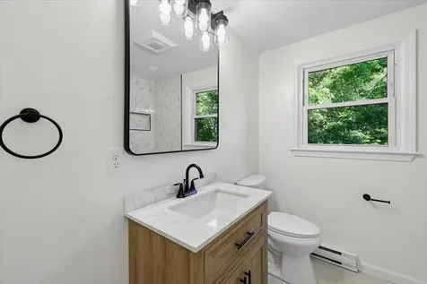 6 Colby Lane Pelham NH 03076