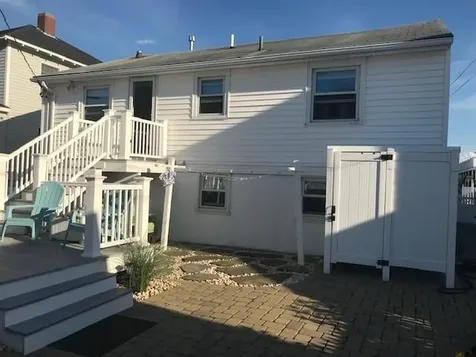 18 Lowell Street Seabrook NH 03874