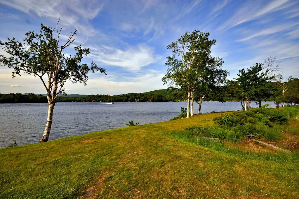 17 Village West Drive Bristol NH 03222