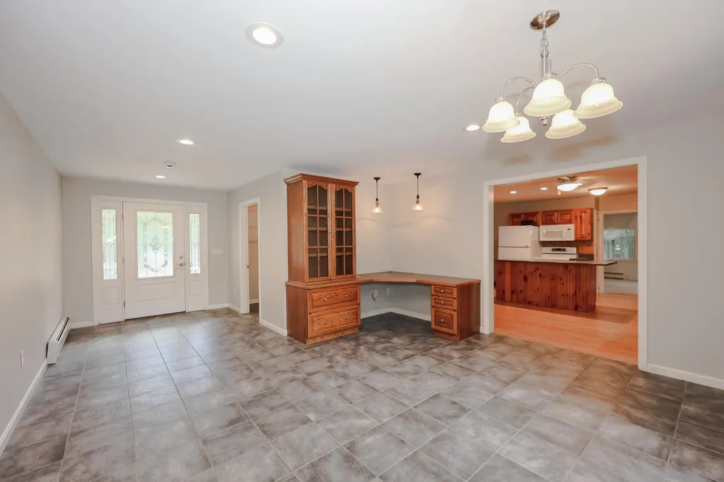 55 Holbrook Hill Road Bedford NH 03110