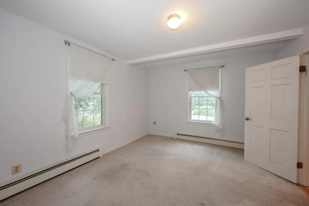 55 Holbrook Hill Road Bedford NH 03110