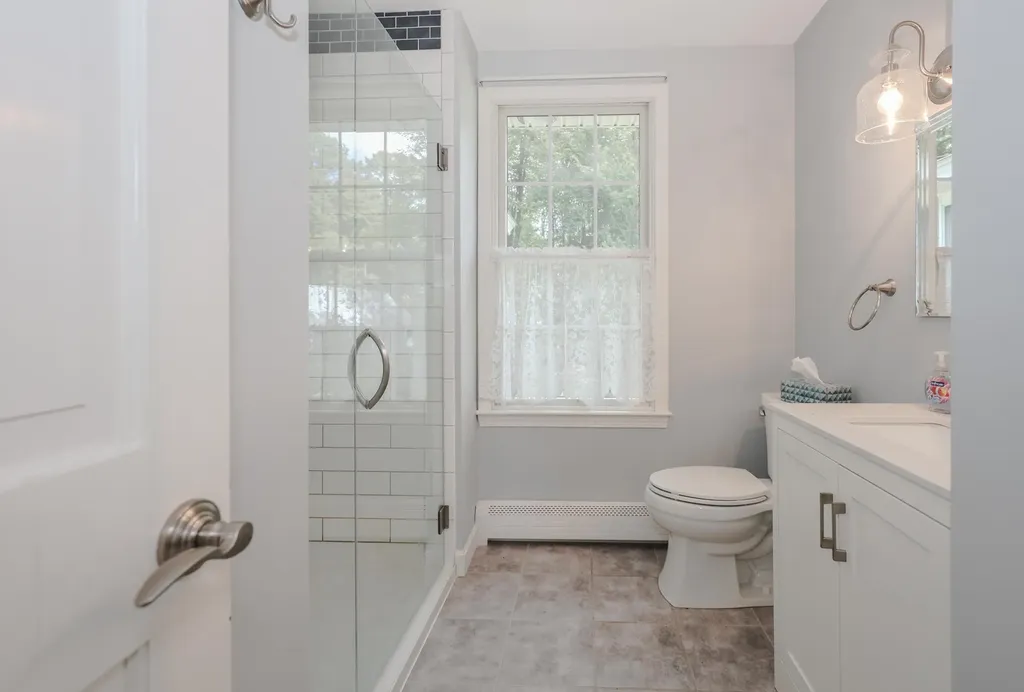 55 Holbrook Hill Road Bedford NH 03110
