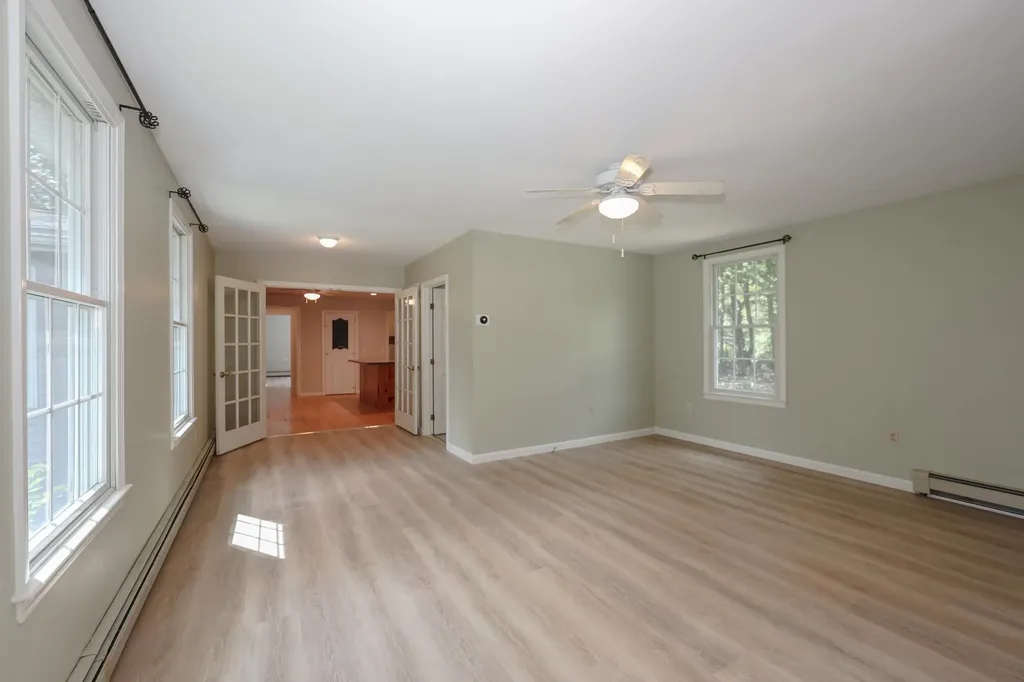 55 Holbrook Hill Road Bedford NH 03110