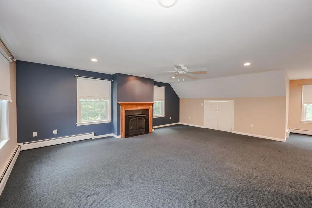 55 Holbrook Hill Road Bedford NH 03110