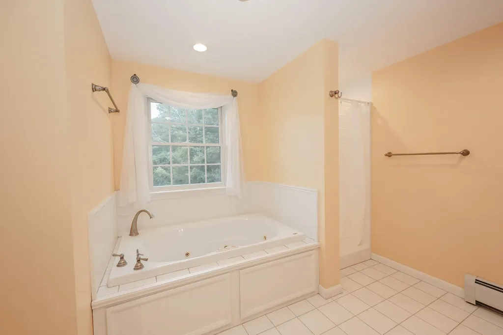 55 Holbrook Hill Road Bedford NH 03110