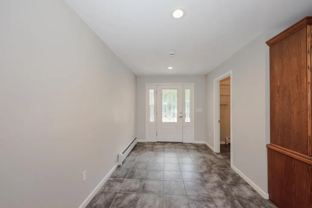 55 Holbrook Hill Road Bedford NH 03110