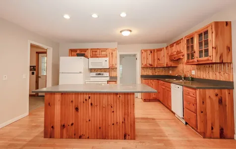 55 Holbrook Hill Road Bedford NH 03110