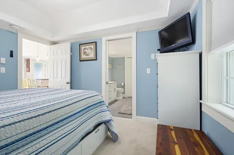 54 Shore Drive Northwood NH 03261