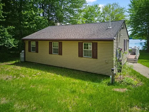 54 Shore Drive Northwood NH 03261