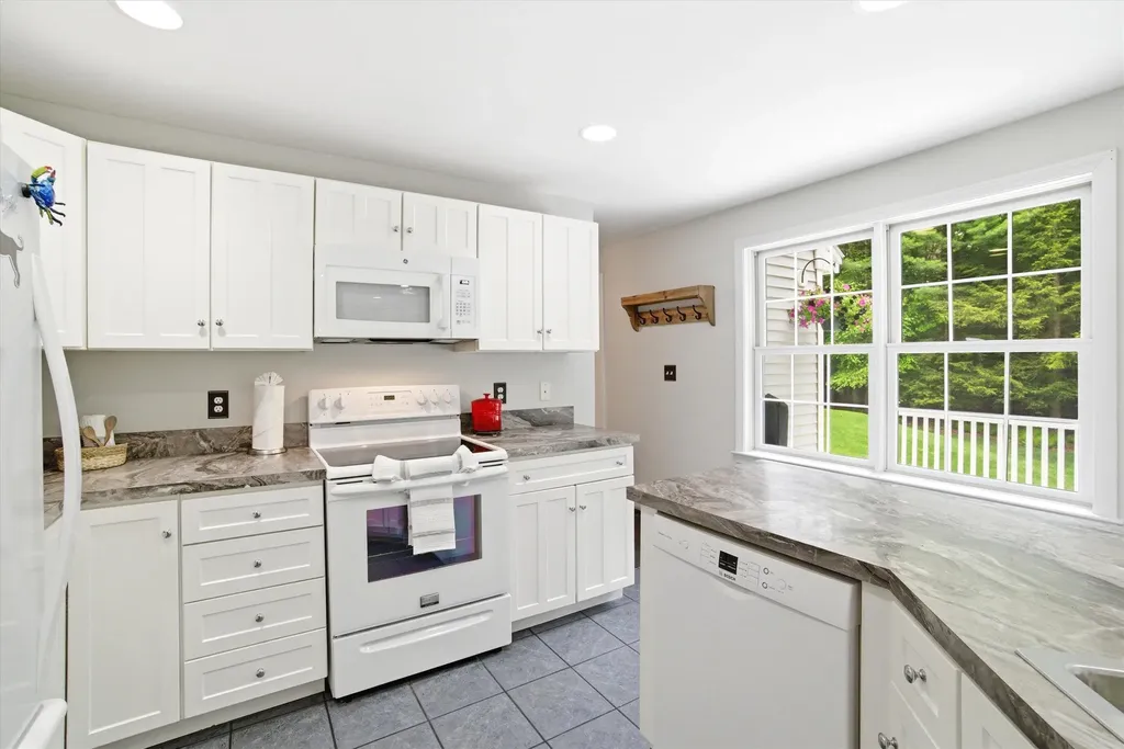 49 Reynolds Drive Peterborough NH 03458