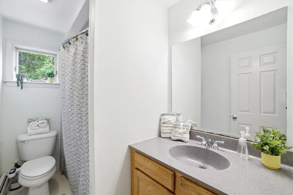 49 Reynolds Drive Peterborough NH 03458