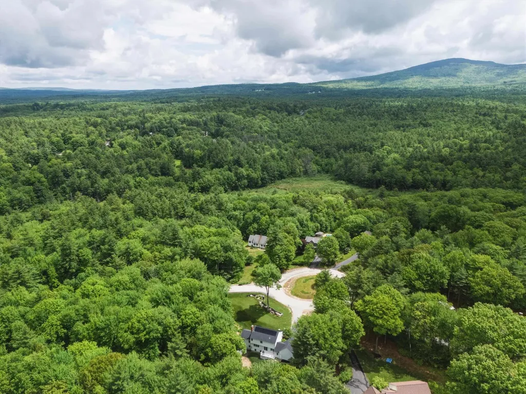 49 Reynolds Drive Peterborough NH 03458