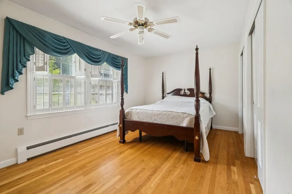 21 Chase Circle Center Harbor NH 03226