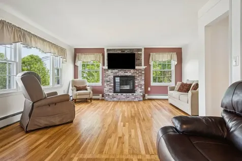 21 Chase Circle Center Harbor NH 03226