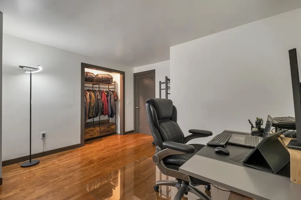 20 Fox Den Road Hollis NH 03049