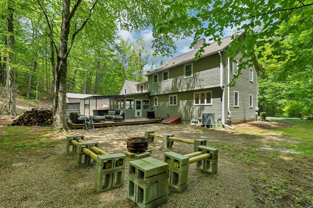 20 Fox Den Road Hollis NH 03049