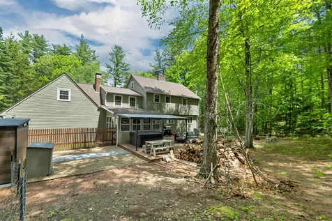 20 Fox Den Road Hollis NH 03049