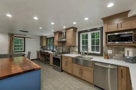 20 Fox Den Road Hollis NH 03049