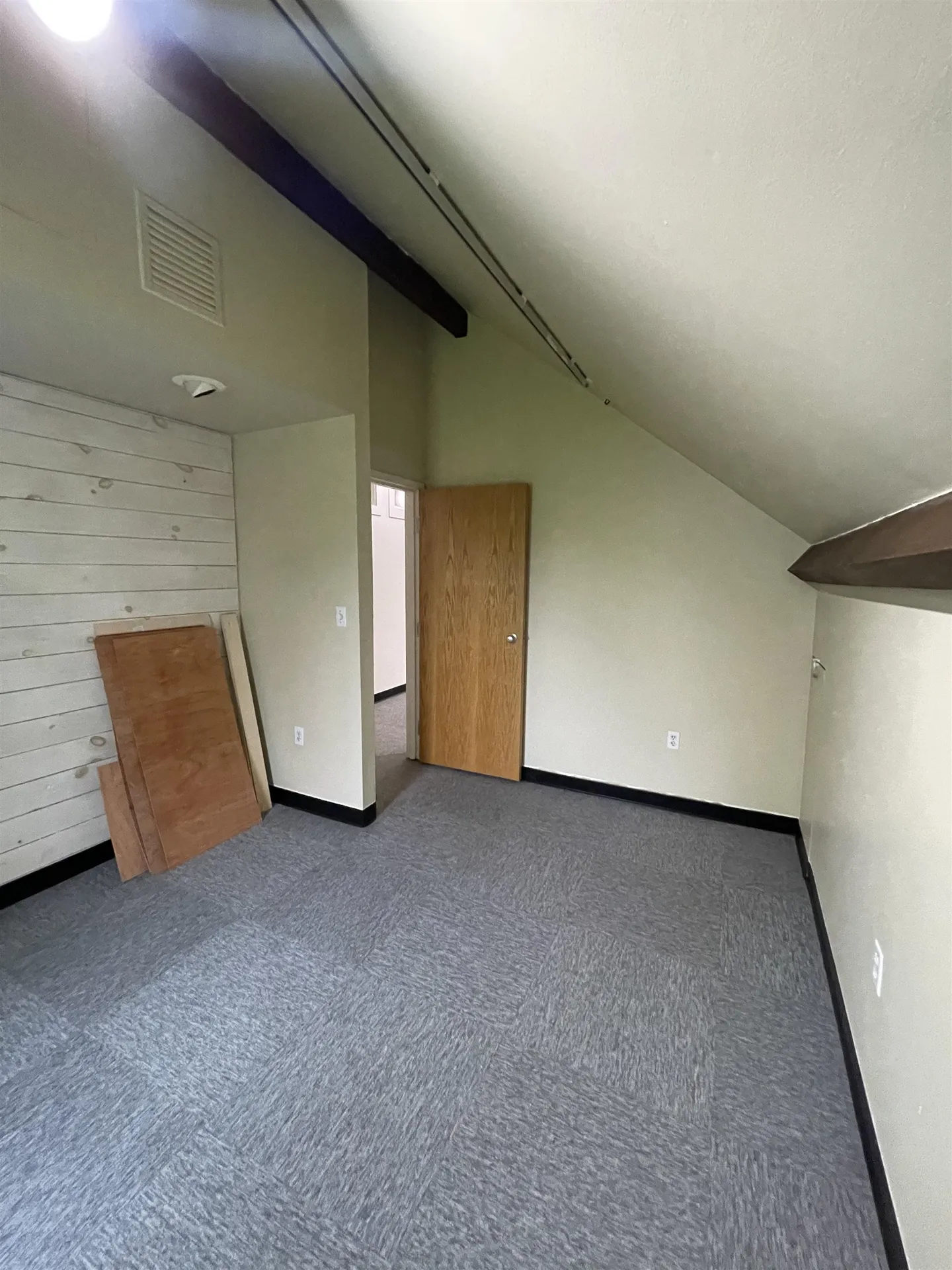 5138 Shelburne Road Shelburne VT 05482