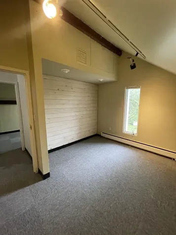 5138 Shelburne Road Shelburne VT 05482