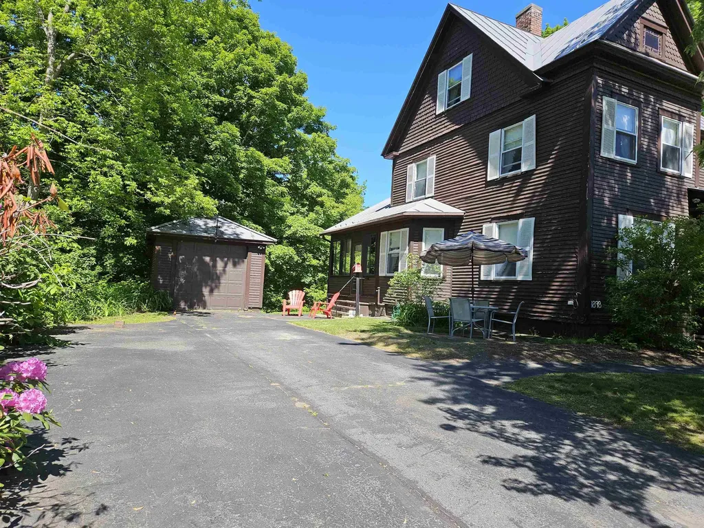 27 Crafts Avenue Lebanon NH 03784
