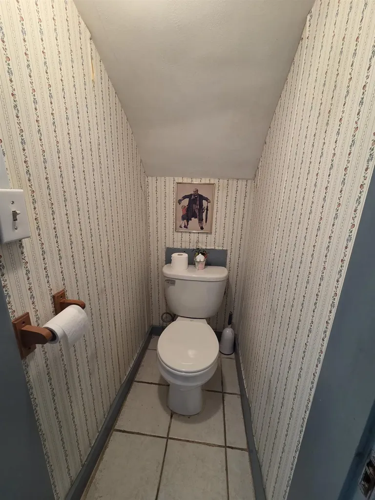 27 Crafts Avenue Lebanon NH 03784