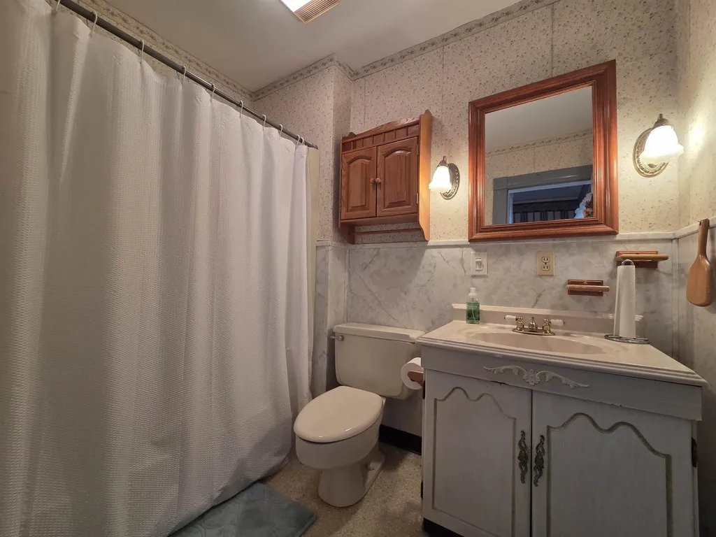 27 Crafts Avenue Lebanon NH 03784
