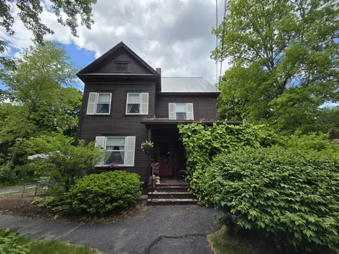 27 Crafts Avenue Lebanon NH 03784