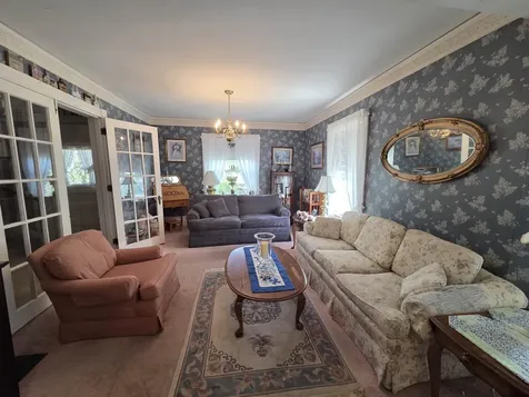27 Crafts Avenue Lebanon NH 03784