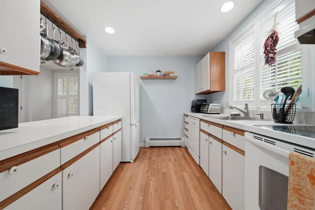 1465 Hooksett Road Hooksett NH 03106
