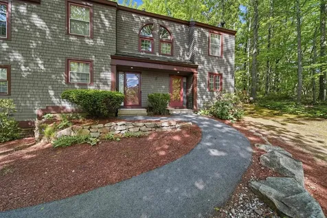 1465 Hooksett Road Hooksett NH 03106