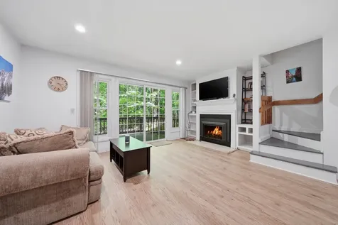 1465 Hooksett Road Hooksett NH 03106