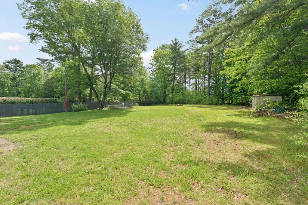 27 Flat Rock Bridge Road Rochester NH 03868