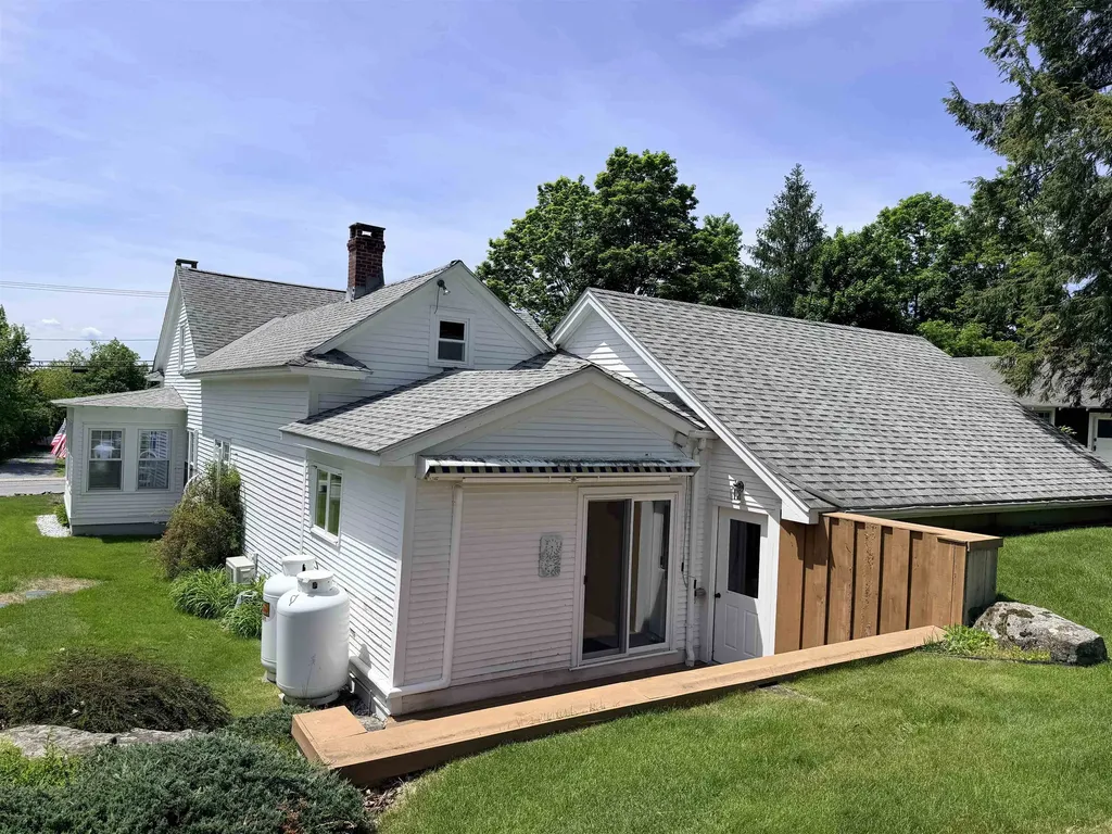 12 Mountain Street Bristol VT 05443