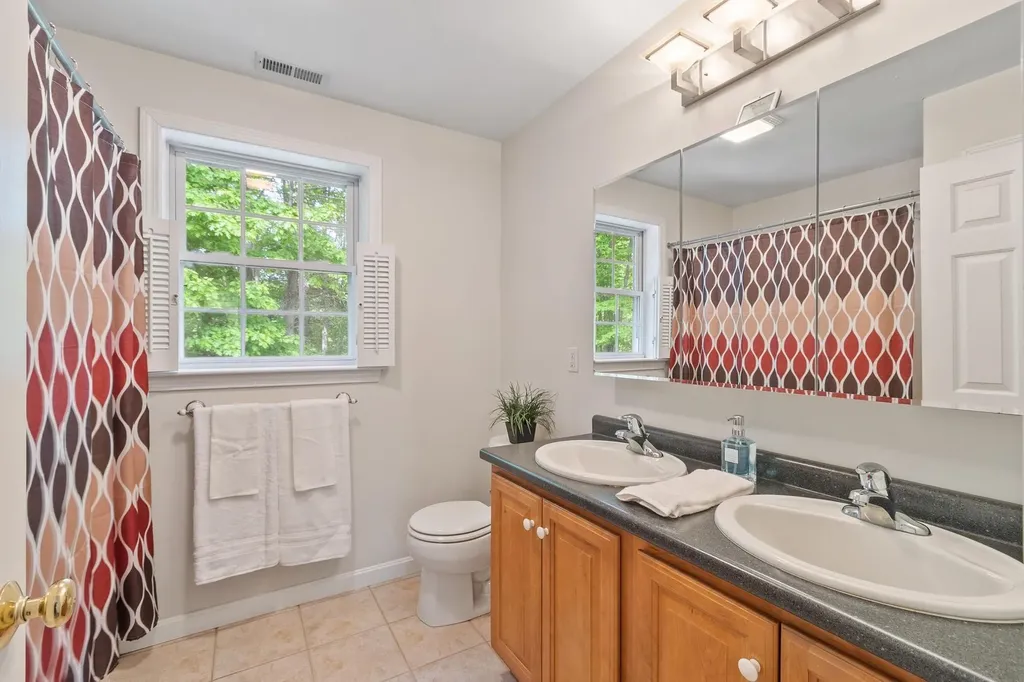 88 Horizon Drive Goffstown NH 03045