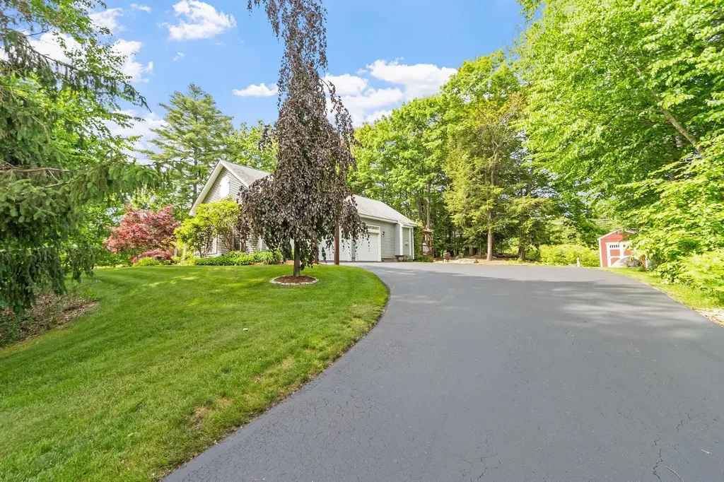 88 Horizon Drive Goffstown NH 03045