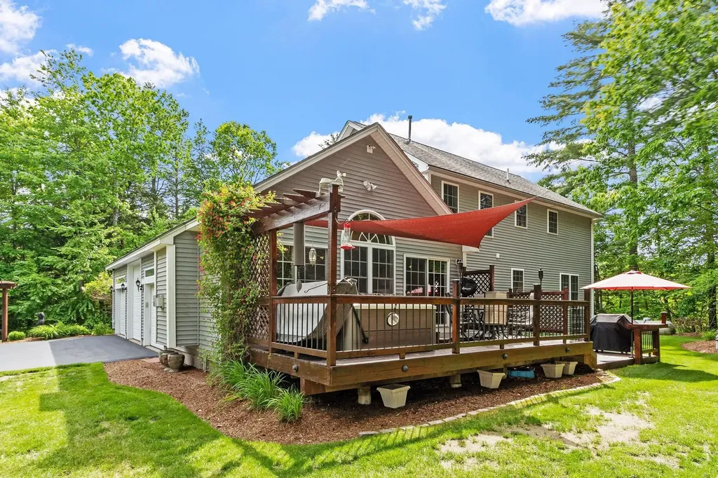 88 Horizon Drive Goffstown NH 03045