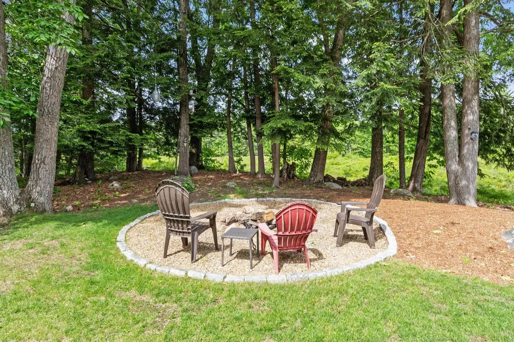 88 Horizon Drive Goffstown NH 03045