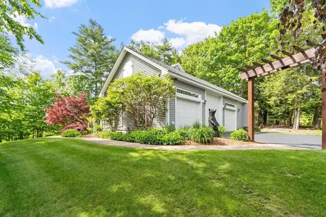 88 Horizon Drive Goffstown NH 03045