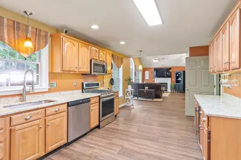 88 Horizon Drive Goffstown NH 03045