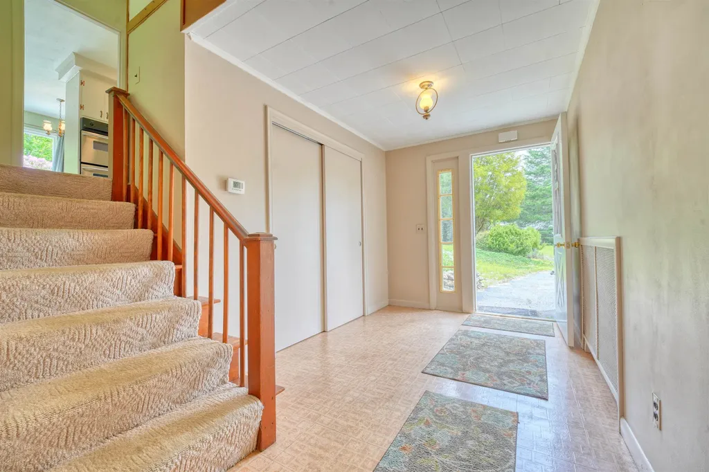 23 Joanne Terrace Laconia NH 03246