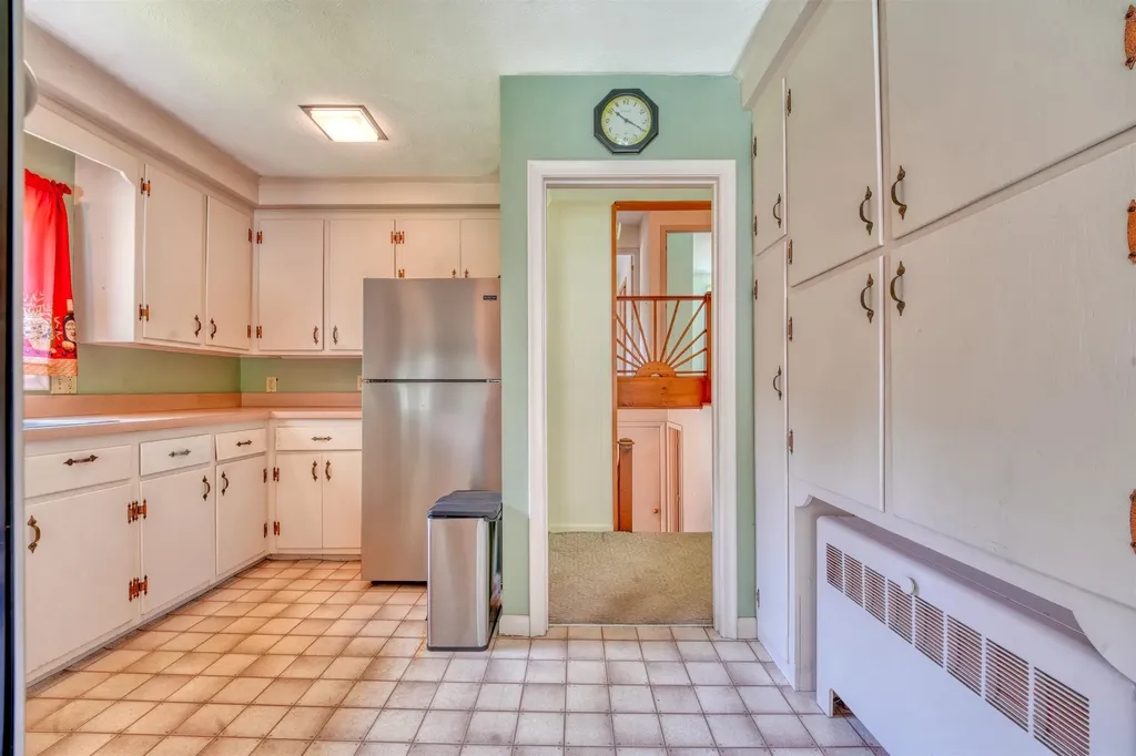 23 Joanne Terrace Laconia NH 03246