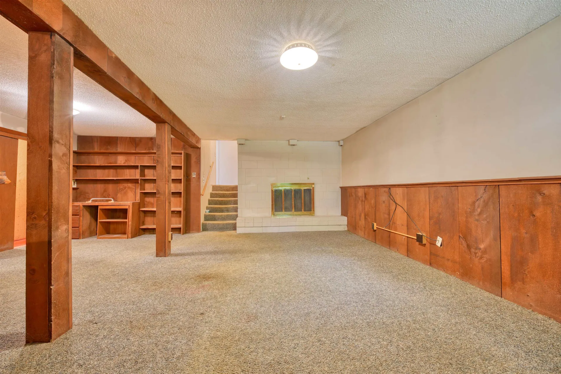 23 Joanne Terrace Laconia NH 03246